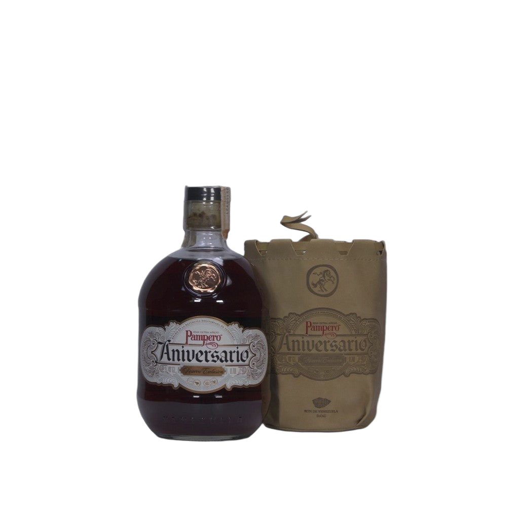 Ron Pampero Aniversario Charter 700ml - Disponible en Licorería Grand Gourmet Caracas