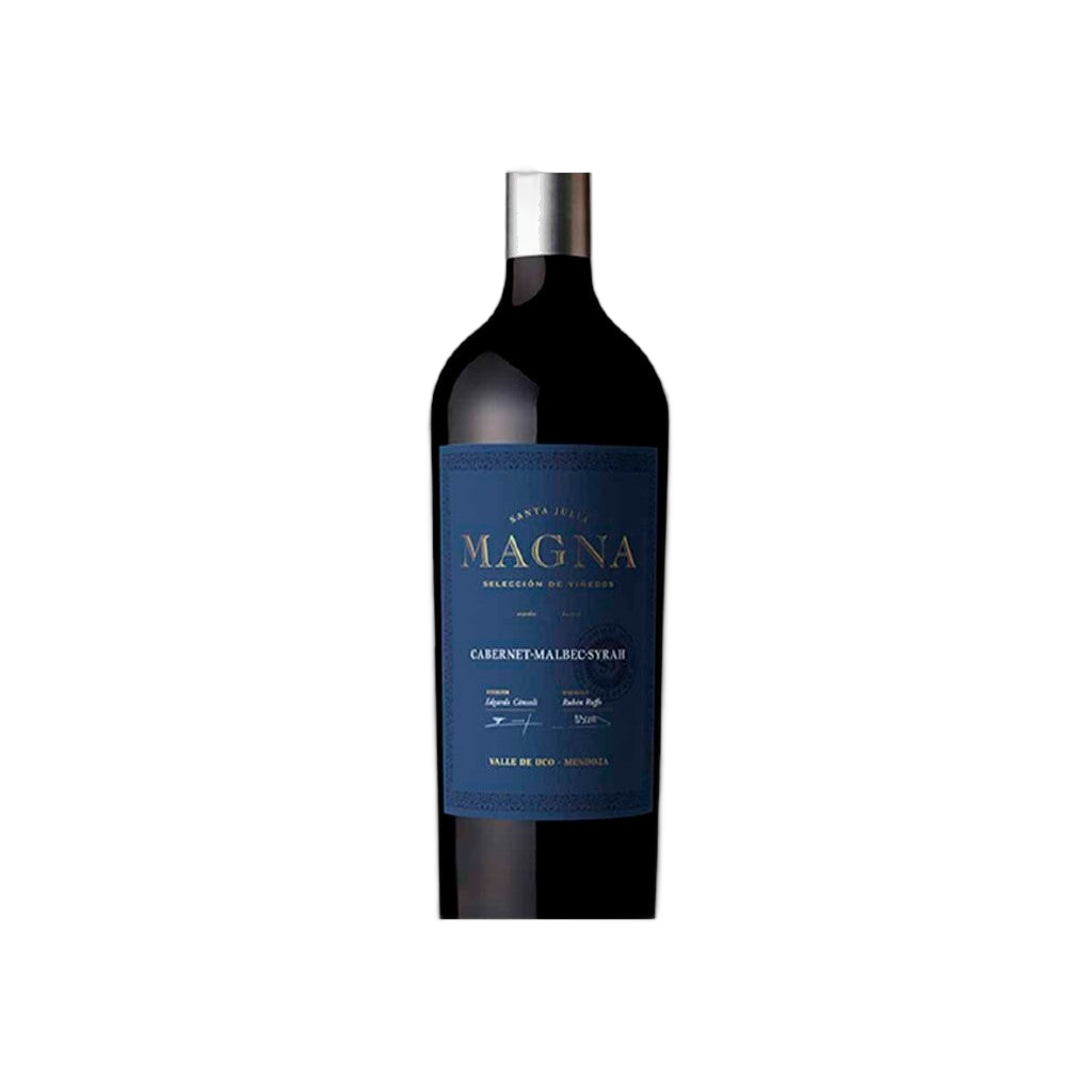 Santa Julia Magna Corte 750ml - Disponible en Licorería Grand Gourmet Caracas