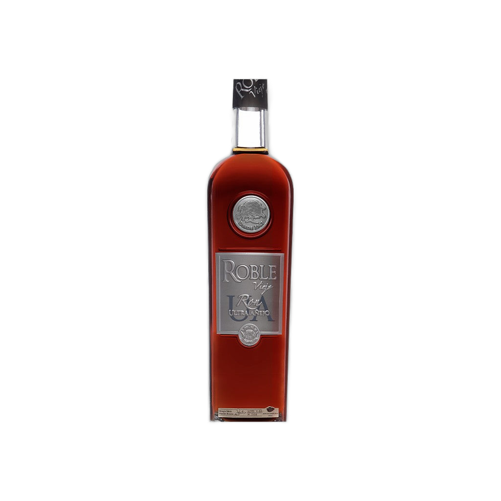 Ron Roble Ultra Añejo 700ml - Disponible en Licorería Grand Gourmet Caracas