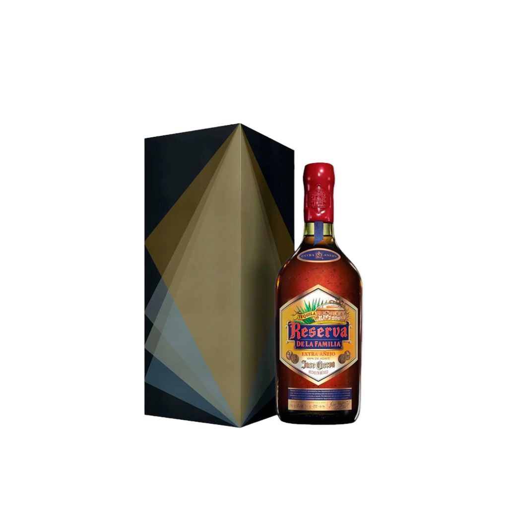 Jose Cuervo Reserva De La Familia Extra Añejo 750ml - Disponible en Licorería Grand Gourmet Caracas