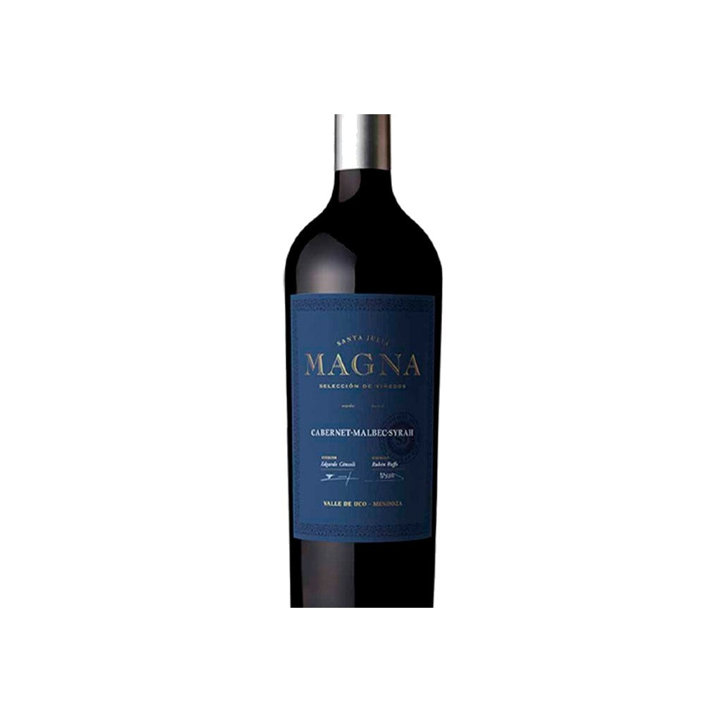 Santa Julia Magna Corte 750ml - Disponible en Licorería Grand Gourmet Caracas